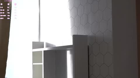 Luna online show from February 2026 03:04:01 AM