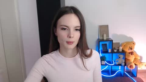 a_ariella_ online show from October 2025 01:34:01 PM