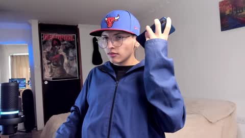 alejo online show from December 2024 07:50:02 PM