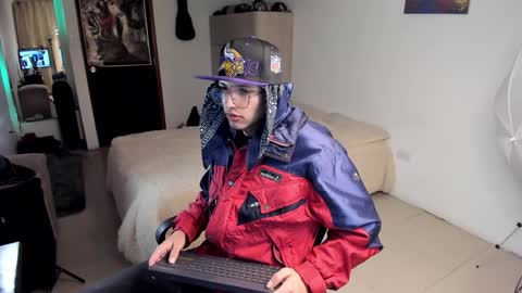 alejo online show from December 2024 01:10:02 AM