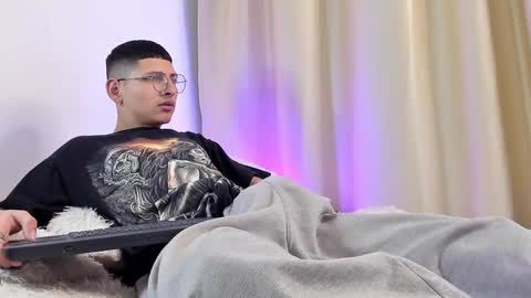 alejo online show from December 2024 03:15:02 AM