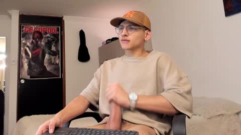 alejo online show from December 2024 06:44:01 AM