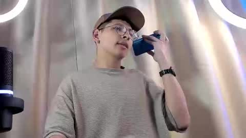 alejo online show from February 2025 10:33:01 PM