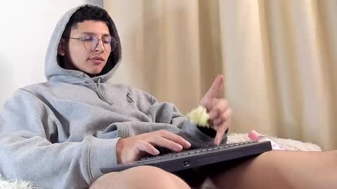 alejo online show from February 2025 09:16:01 AM