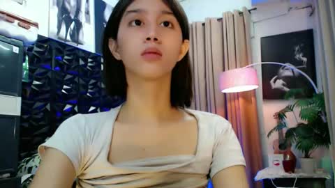 Lovely Yana  online show from April 2026 12:21:01 PM