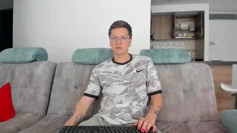 Snapshot of a_sexy_couple__ chatting on January 2025 05:01:01 PM A Sexy Couple online show from January 2025 05:01:01 PM