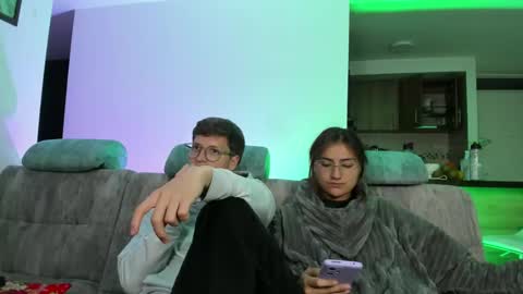 Snapshot of a_sexy_couple__ chatting on January 2025 02:37:01 AM A Sexy Couple online show from January 2025 02:37:01 AM