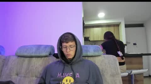 Snapshot of a_sexy_couple__ chatting on February 2025 12:33:01 AM A Sexy Couple online show from February 2025 12:33:01 AM