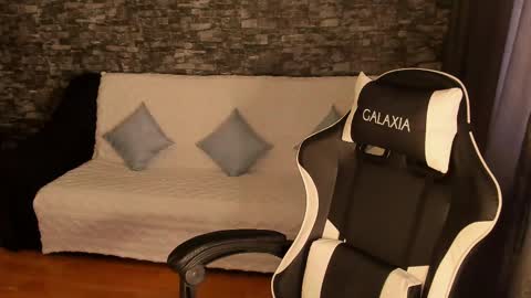 Amy online show from February 2025 10:56:02 AM