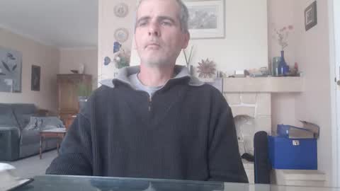 Aalex1717 online show from October 2025 08:27:05 AM