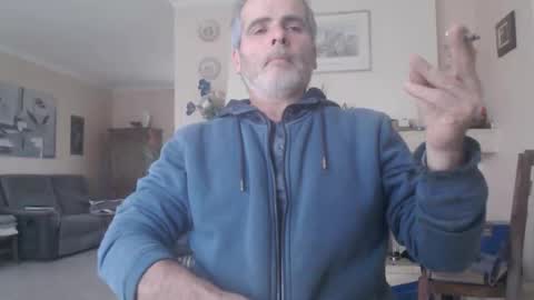 Aalex1717 online show from December 2025 01:40:01 PM