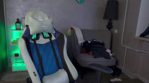 Alex online show from January 2025 12:45:02 PM