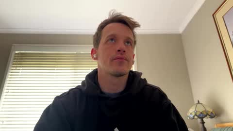 Kris online show from November 2025 08:51:01 PM