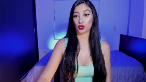 Snapshot of aandreamartinez1 chatting on June 2026 04:23:01 AM andrea online show from June 2026 04:23:01 AM