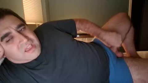 Aaron online show from November 2025 02:43:02 AM