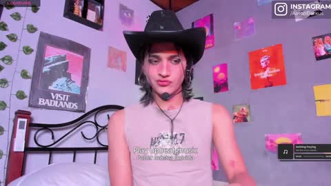 Snapshot of aaron_darkus chatting on January 2025 06:52:02 AM Aaron online show from January 2025 06:52:02 AM