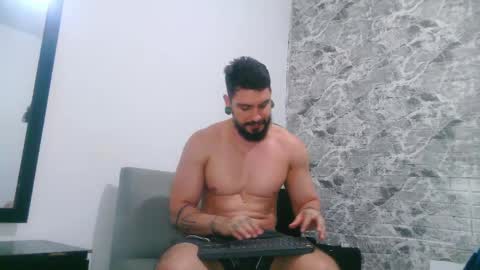 Aaron kwok online show from March 2025 03:57:01 AM