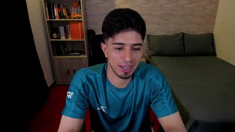 Aaron online show from December 2024 11:47:01 PM