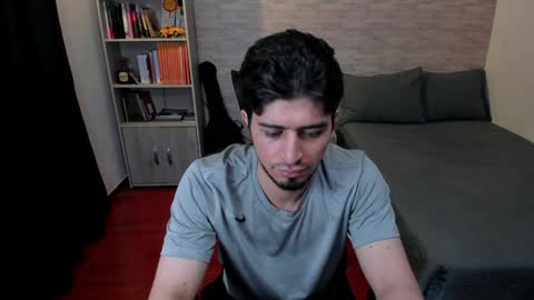 Aaron online show from January 2025 11:30:01 PM