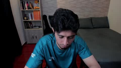 Aaron online show from January 2025 07:29:02 PM