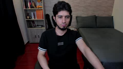 Aaron online show from January 2025 09:40:01 PM