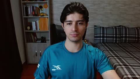 Aaron online show from January 2026 06:44:01 PM