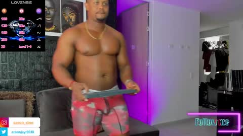 Aaron online show from March 2025 08:32:01 PM