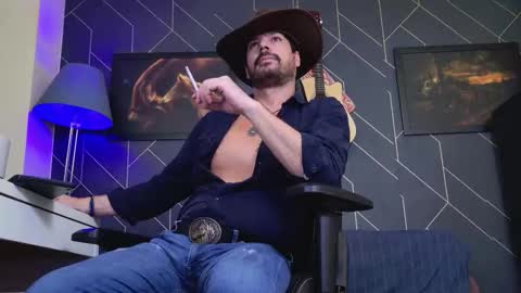 Aaron online show from November 2025 03:15:02 PM