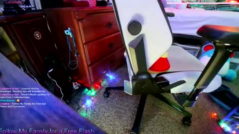 Aaron Skeetman online show from December 2025 04:41:02 AM