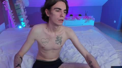 Snapshot of aataraxx chatting on January 2025 11:09:01 PM Fiona and Harry online show from January 2025 11:09:01 PM