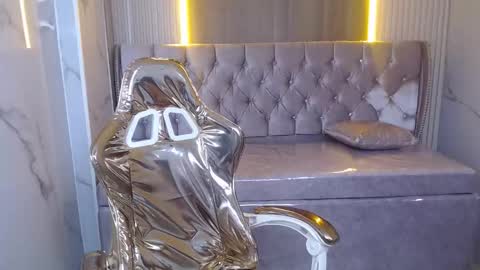 Snapshot of abby1_b_ chatting on March 2026 01:17:02 PM Abby online show from March 2026 01:17:02 PM