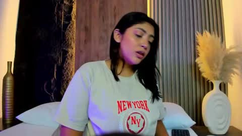 Snapshot of abby_millerr_ chatting on January 2025 11:13:02 AM Abbygail online show from January 2025 11:13:02 AM