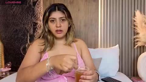 Snapshot of abby_millerr_ chatting on November 2025 12:28:01 PM Abbygail online show from November 2025 12:28:01 PM