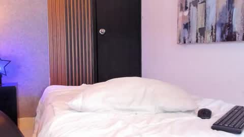 Snapshot of abby_sins chatting on November 2025 09:43:02 PM Abby online show from November 2025 09:43:02 PM