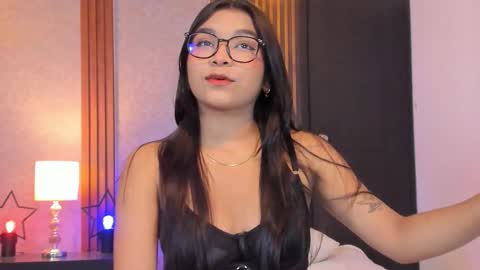 Snapshot of abby_sins chatting on November 2025 08:19:02 PM Abby online show from November 2025 08:19:02 PM