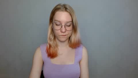 Snapshot of abbymoore__ chatting on January 2025 08:18:02 AM Abby Lovense is active online show from January 2025 08:18:02 AM