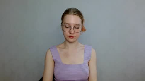 Snapshot of abbymoore__ chatting on March 2025 08:34:01 AM Abby Lovense is active online show from March 2025 08:34:01 AM