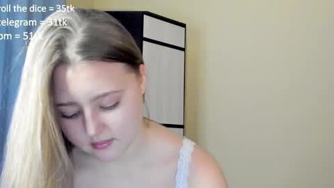 Snapshot of abbywyte chatting on January 2025 01:18:02 PM Abby Stream at Sat Sun Mon Fri online show from January 2025 01:18:02 PM