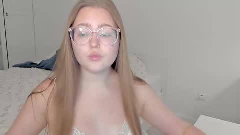 Abby    Stream at Sat  Sun  Mon  Fri online show from November 2025 01:59:02 PM