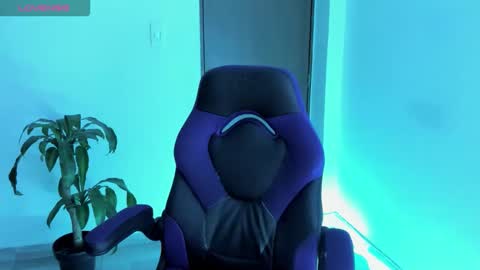 Independence model AbelAsburgo online show from October 2025 01:20:02 AM