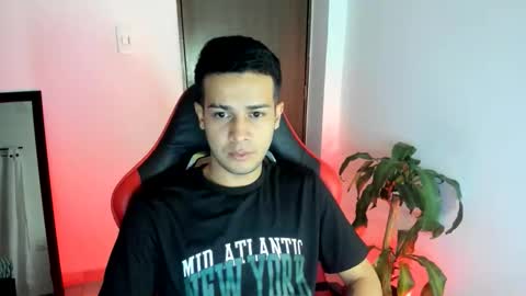 Independence model AbelAsburgo online show from May 2026 02:51:02 AM