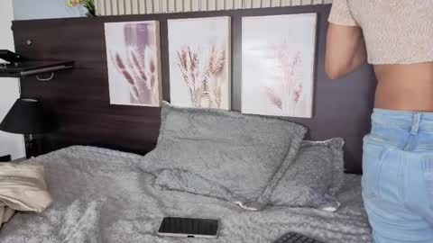 Snapshot of abella_as_ chatting on May 2026 10:36:01 AM abella_as_ online show from May 2026 10:36:01 AM
