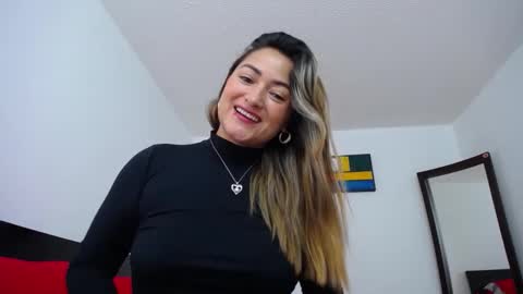 ximena online show from December 2024 12:44:01 PM