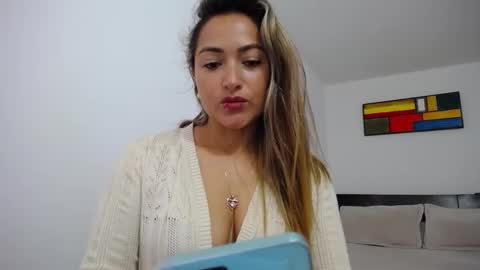 ximena online show from February 2025 12:33:01 PM