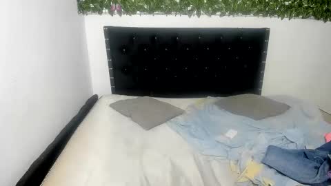 Snapshot of abigail_hot10 chatting on November 2025 05:45:02 PM abigail_hot10 online show from November 2025 05:45:02 PM