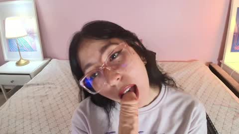 Snapshot of abigaillady chatting on April 2026 11:36:02 AM ABIGA online show from April 2026 11:36:02 AM
