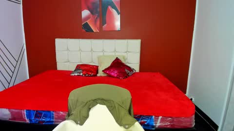 ABRIL online show from December 2024 05:04:01 AM