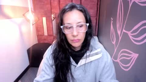 ABRIL online show from November 2025 12:05:02 PM