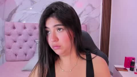 Abril online show from May 2026 04:04:02 PM