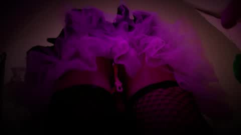 absulent online show from September 2025 05:31:02 AM